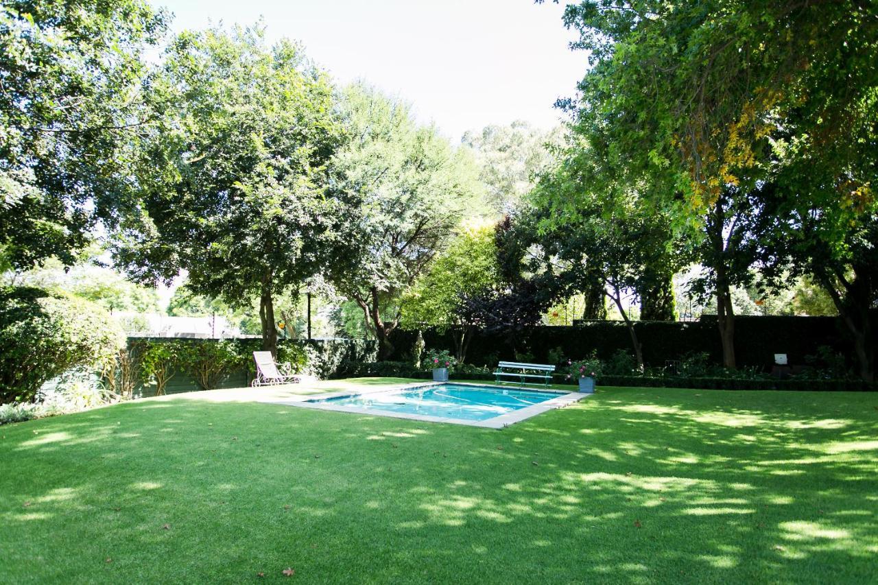 Burkleigh House Hotel Johannesburg Exterior photo
