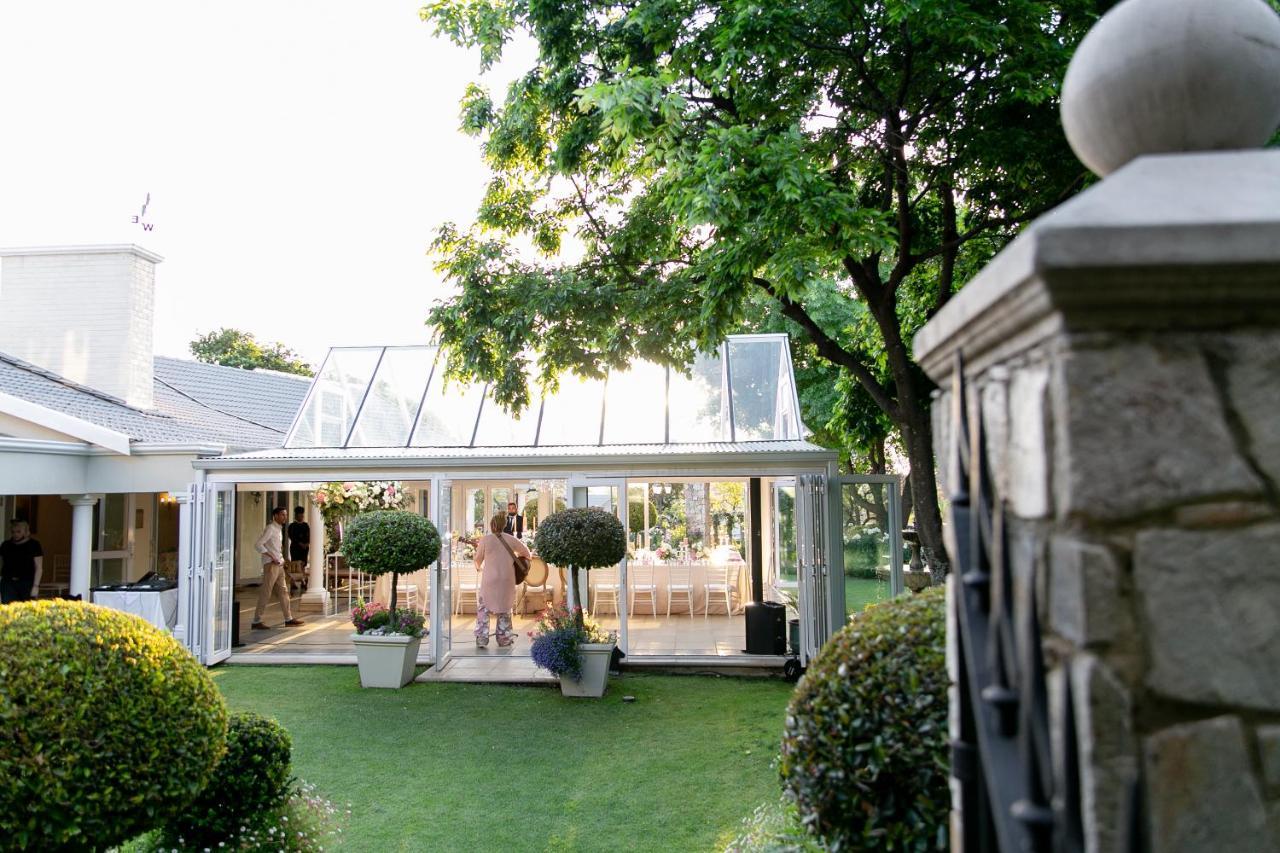 Burkleigh House Hotel Johannesburg Exterior photo